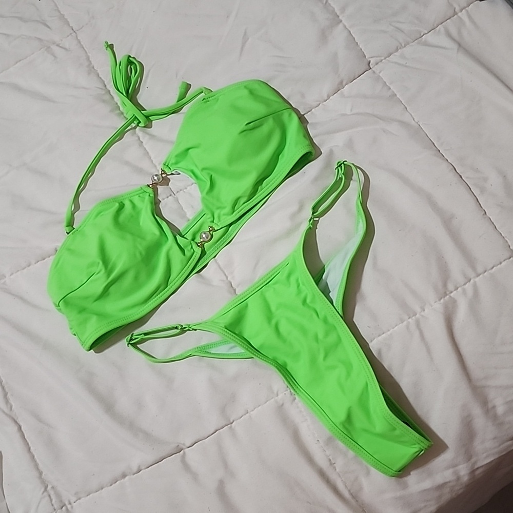 Thong bikini - Picture 3 of 9